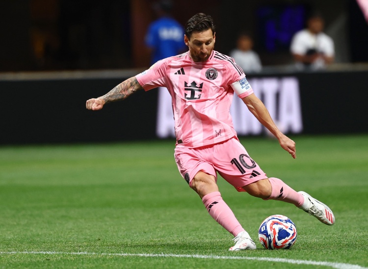 马斯切拉诺：对我而言，梅西是足球运动史上最伟大的球员